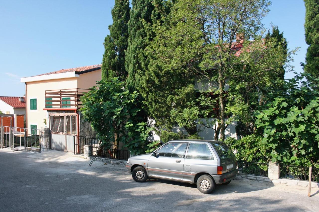 Apartments With A Parking Space Selce, Crikvenica - 5531 Bagian luar foto