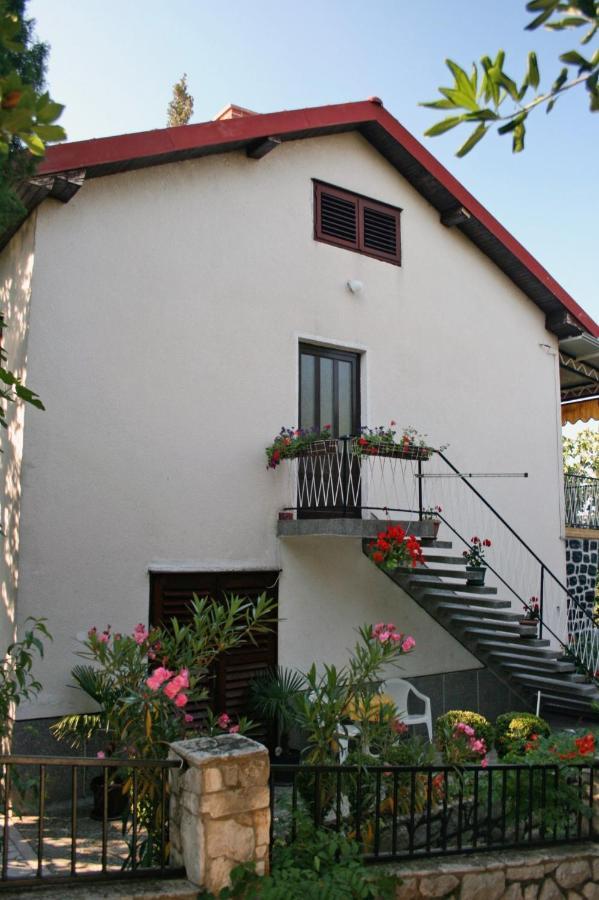 Apartments With A Parking Space Selce, Crikvenica - 5531 Bagian luar foto