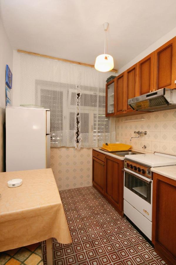 Apartments With A Parking Space Selce, Crikvenica - 5531 Bagian luar foto